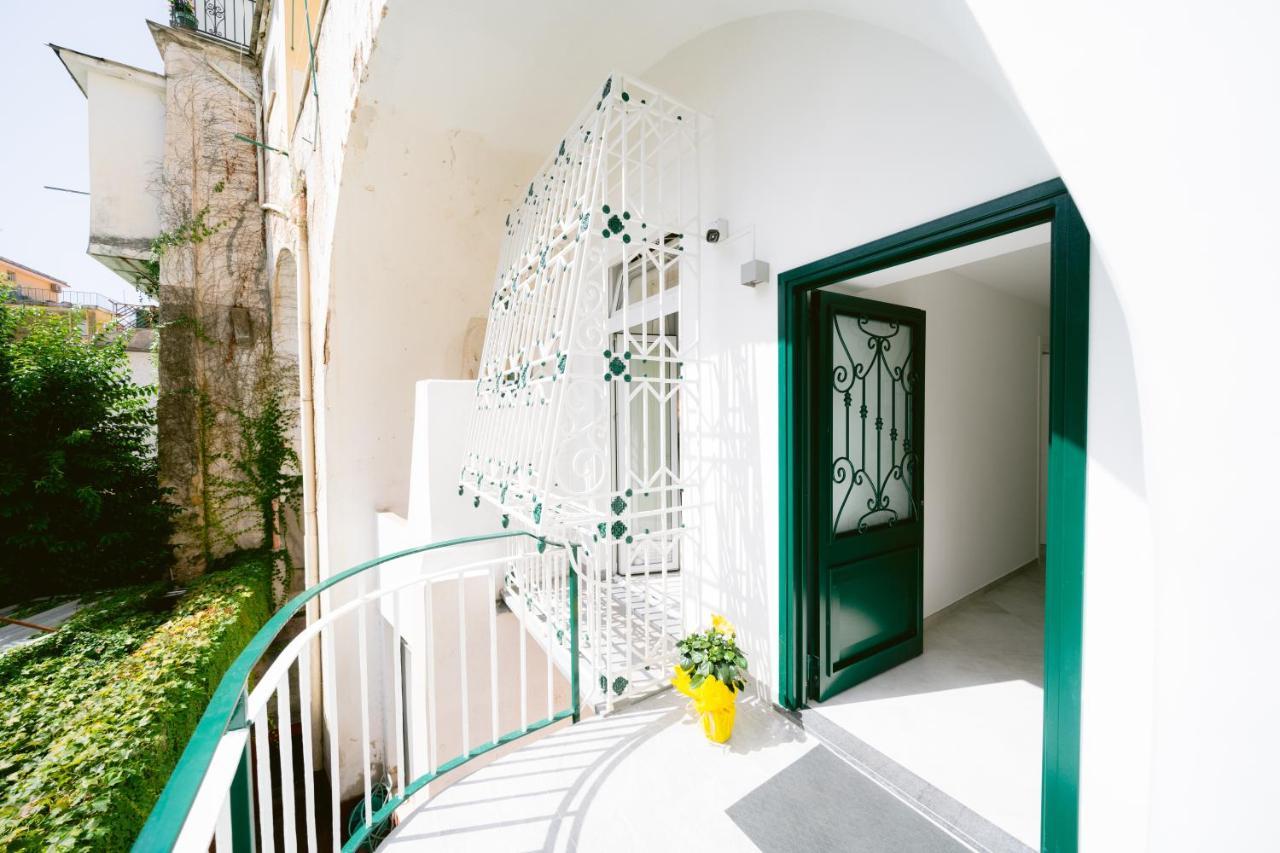 Hotel La Dimora Di Nonna Maria Maiori Exterior foto